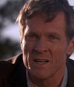 ROSWELL_-_E1X01_PILOT_388.jpg