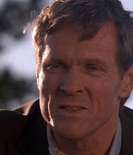 ROSWELL_-_E1X01_PILOT_402.jpg