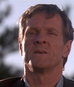 ROSWELL_-_E1X01_PILOT_411.jpg