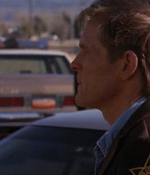 ROSWELL_-_E1X01_PILOT_412.jpg