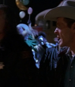 ROSWELL_-_E1X01_PILOT_421.jpg