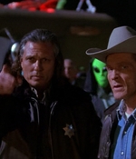 ROSWELL_-_E1X01_PILOT_429.jpg