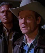 ROSWELL_-_E1X01_PILOT_440.jpg