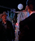 ROSWELL_-_E1X01_PILOT_447.jpg