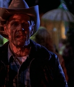 ROSWELL_-_E1X01_PILOT_454.jpg