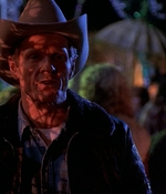 ROSWELL_-_E1X01_PILOT_457.jpg