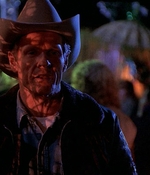 ROSWELL_-_E1X01_PILOT_458.jpg