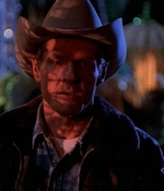 ROSWELL_-_E1X01_PILOT_462.jpg