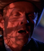 ROSWELL_-_E1X01_PILOT_466.jpg