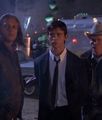 ROSWELL_-_E1X01_PILOT_480.jpg