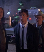 ROSWELL_-_E1X01_PILOT_481.jpg