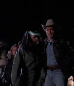 ROSWELL_-_E1X01_PILOT_493.jpg