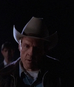 ROSWELL_-_E1X01_PILOT_495.jpg