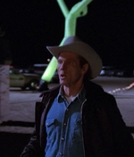 ROSWELL_-_E1X01_PILOT_511.jpg