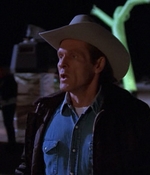 ROSWELL_-_E1X01_PILOT_513.jpg