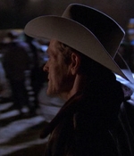 ROSWELL_-_E1X01_PILOT_524.jpg