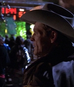 ROSWELL_-_E1X01_PILOT_544.jpg