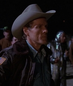 ROSWELL_-_E1X01_PILOT_554.jpg