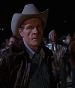 ROSWELL_-_E1X01_PILOT_558.jpg