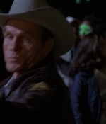 ROSWELL_-_E1X01_PILOT_575.jpg
