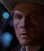 ROSWELL_-_E1X01_PILOT_581.jpg