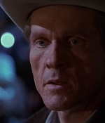 ROSWELL_-_E1X01_PILOT_583.jpg