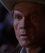 ROSWELL_-_E1X01_PILOT_584.jpg
