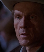 ROSWELL_-_E1X01_PILOT_585.jpg