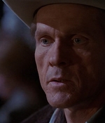 ROSWELL_-_E1X01_PILOT_586.jpg