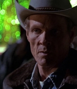 ROSWELL_-_E1X01_PILOT_608.jpg
