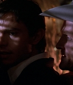 ROSWELL_-_E1X01_PILOT_618.jpg