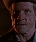 ROSWELL_-_E1X01_PILOT_639.jpg