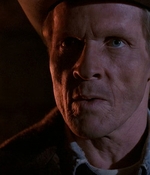 ROSWELL_-_E1X01_PILOT_644.jpg