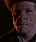 ROSWELL_-_E1X01_PILOT_647.jpg