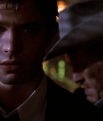 ROSWELL_-_E1X01_PILOT_680.jpg