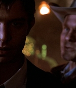 ROSWELL_-_E1X01_PILOT_700.jpg