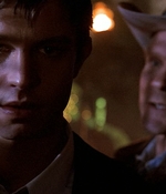 ROSWELL_-_E1X01_PILOT_702.jpg
