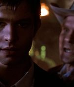 ROSWELL_-_E1X01_PILOT_704.jpg