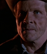 ROSWELL_-_E1X01_PILOT_709.jpg