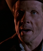 ROSWELL_-_E1X01_PILOT_712.jpg