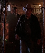 ROSWELL_-_E1X01_PILOT_718.jpg