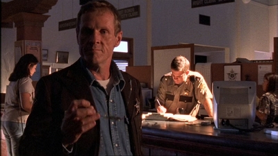 ROSWELL_-_E1X02_THE_MORNING_AFTER_016.jpg