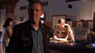 ROSWELL_-_E1X02_THE_MORNING_AFTER_019.jpg
