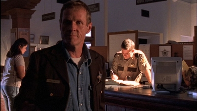 ROSWELL_-_E1X02_THE_MORNING_AFTER_020.jpg