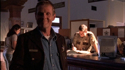 ROSWELL_-_E1X02_THE_MORNING_AFTER_023.jpg
