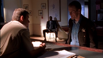 ROSWELL_-_E1X02_THE_MORNING_AFTER_057.jpg