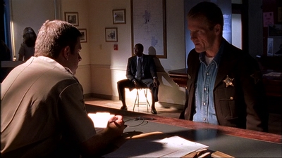 ROSWELL_-_E1X02_THE_MORNING_AFTER_060.jpg