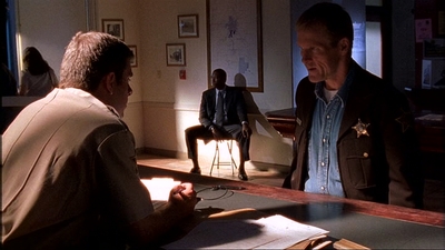 ROSWELL_-_E1X02_THE_MORNING_AFTER_061.jpg