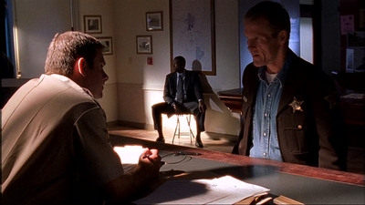 ROSWELL_-_E1X02_THE_MORNING_AFTER_065.jpg