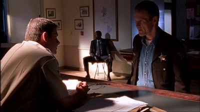ROSWELL_-_E1X02_THE_MORNING_AFTER_066.jpg